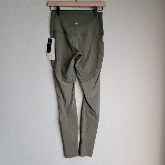 Lululemon Barre Star Pant in Fatigue Green size 6 NWT - Picture 9 of 10